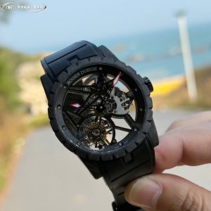 Roger Dubuis DBEX0577 Chế Tác Vỏ Carbon Bộ Chuyển Động Tourbillon Nhà Máy BBR 42mm (1)