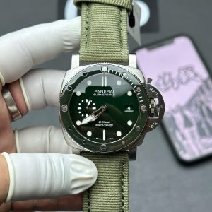 Đồng Hồ Panerai Rep 11 Submersible Esteel™ Verde Smeraldo Màu Xanh Lá VS Factory 44mm (1)