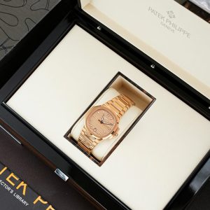 Đồng Hồ Patek Philippe Nautilus 7118 Replica Cao Cấp Nhất Mặt Vàng Nhà Máy 3K 35,2mm (2)