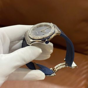 Hublot Classic Fusion Replica 11 Nam Màu Xanh Blue Viền Đính Đá Xưởng HB 42mm (2)