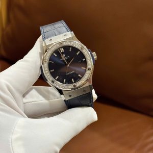 Hublot Classic Fusion Replica 11 Nam Màu Xanh Blue Viền Đính Đá Xưởng HB 42mm (2)