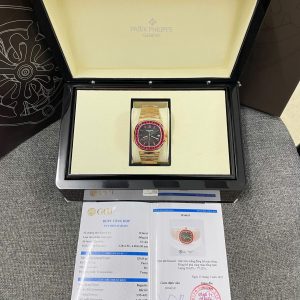 Patek Philippe Nautilus 5723 Chế Tác Bọc Vàng 18K + Ruby Tổng Hợp 40mm (2)