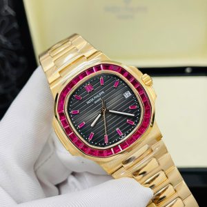 Patek Philippe Nautilus 5723 Chế Tác Bọc Vàng 18K + Ruby Tổng Hợp 40mm (2)