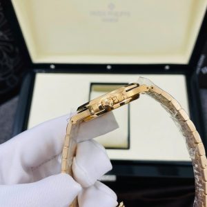 Patek Philippe Nautilus 5723 Chế Tác Bọc Vàng 18K + Ruby Tổng Hợp 40mm (2)