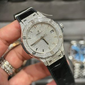 Đồng Hồ Hublot Classic Fusion Titanium Diamonds Pavé Đính Kim Moissanite Hong Kong 38mm (6)