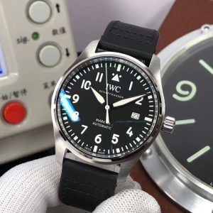 Đồng Hồ IWC Schaffhausen Pilot’s Mark XX Replica Cao Cấp Nam Dây Da Màu Đen (1)