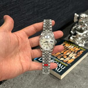 Đồng Hồ Rolex DateJust 126234 Chế Tác Mặt Xà Cừ Tự Nhiên Đính Moissanite Xưởng VS Rep 11 36mm (6)