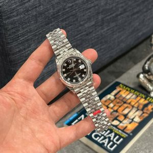 Đồng Hồ Rolex DateJust 126234 Replica Cao Cấp Nhất Mặt Số Đen Đính Đá Nhà Máy VS 36mm (7)