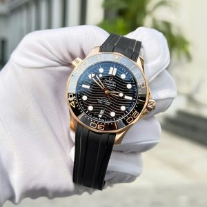Đồng Hồ Omega Replica 11 Seamaster Diver 300M Sedna™ Màu Vàng Hồng Xưởng VS 42mm (1)