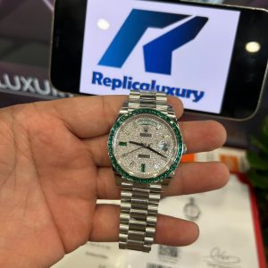 Rolex Day-Date Replica Cao Cấp Đính Kim Cương Tổng Hợp Nặng 200 Gram 40mm (1)