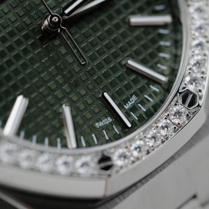 Audemars Piguet Replica 11 Royal Oak 15510ST Mặt Xanh Lá Cây Viền Độ Kim Cương Moissanite 41mm (2)