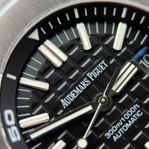 Audemars Piguet Royal Oak Offshore Diver 15710 Replica 11 Mặt Đen Máy Cơ Thụy Sỹ Xưởng APS 42mm (2)