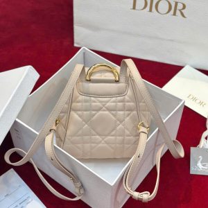 Ba Lô Dior Caro Mini Màu Hồng Nhạt Like Auth 18cm (2)