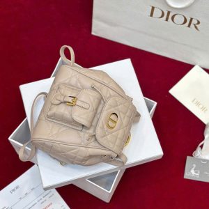 Ba Lô Dior Caro Mini Màu Hồng Nhạt Like Auth 18cm (2)