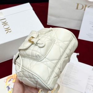 Ba Lô Nữ Dior Caro Mini Màu Trắng Like Auth 18cm (2)