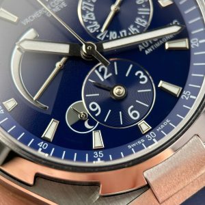 Đồng Hồ Vacheron Constantin Overseas Dual Time 47450 Replica 11 Mặt Xanh Dây Cao Su Xưởng 9F 42mm (2)