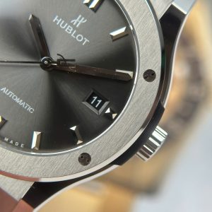 Hublot Classic Fusion Titanium Chế Tác Màu Xám Trọng Lượng 84 Gram Nhà Máy JJZ 42mm (2)
