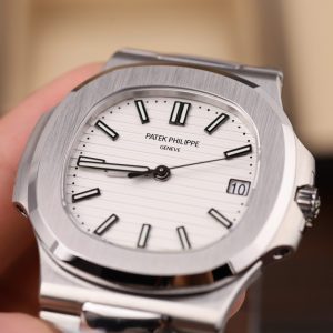 Patek Philippe Nautilus 5711 Replica Cao Cấp Mặt Trắng Máy Khắc Nhà Máy BBF 40mm (1)