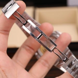 Patek Philippe Nautilus 5711 Replica Cao Cấp Mặt Trắng Máy Khắc Nhà Máy BBF 40mm (1)