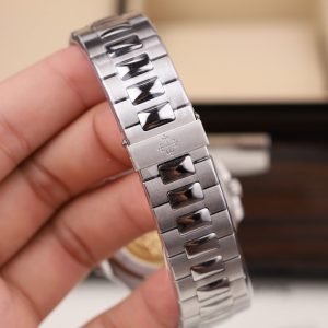 Patek Philippe Nautilus 5711 Replica Cao Cấp Mặt Trắng Máy Khắc Nhà Máy BBF 40mm (1)