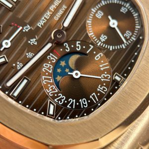Patek Philippe Nautilus 5712R Rep Cao Cấp Mặt Nâu Dây Kim Loại Nhà Máy PPF V3 40mm (2)