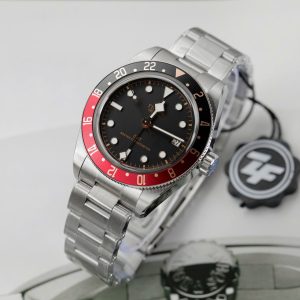 Tudor Black Bay GMT Mặt Đen Máy Cơ Thụy Sỹ Replica Cao Cấp Nhà Máy ZF 39mm (2)