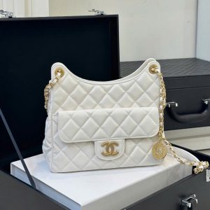 Túi Xách Nữ Chanel Hobo Like Auth Màu Trắng Khóa Vàng 22cm (2)
