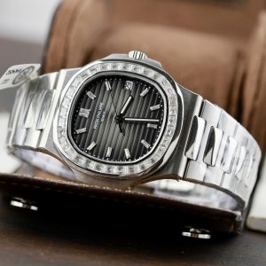 Patek Philippe Nautilus 5723 Mặt Xám Replica 11 Độ Kim Cương Moissanite Baguette 40mm (2)
