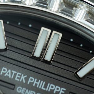 Patek Philippe Nautilus 5740 Chế Tác Mặt Xám Dây Da Máy Cơ Thụy Sỹ 40mm (1)