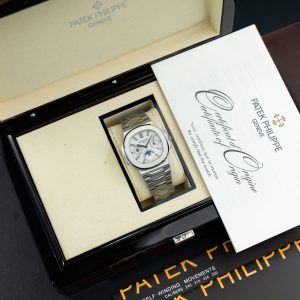 Patek Philippe Nautilus 5740 Replica 11 Mặt Mặt Trắng Dây Kim Loại 40mm (1)