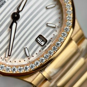 Patek Philippe Nautilus 7118 Rep 11 Mặt Trắng Viền Độ Kim Cương Moissanite 35 (2)