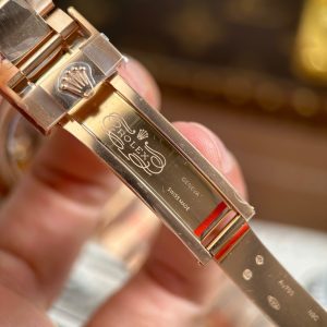 Rolex Cosmograph Daytona Le Mans 126525LN Replica 11 Trọng Lượng 173 Grams Nhà Máy QF 40mm (2)