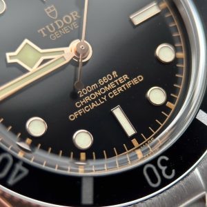 Tudor Black Bay Fifty Four Replica Cao Cấp Mặt Đen Dây Kim Loại Nhà Máy ZF 37mm (2)