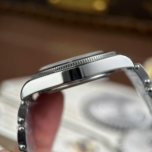 Tudor Black Bay Fifty Four Replica Cao Cấp Mặt Đen Dây Kim Loại Nhà Máy ZF 37mm (2)