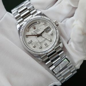 đồng hồ rolex giá 2 triệu