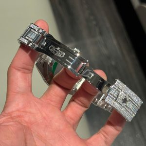 Rolex Sky-Dweller Mặt Bạc Replica 11 Đính Full Kim Cương Moissanite Baguette 42mm (2)