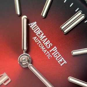Audemars Piguet Royal Oak Extra-thin Jumbo 16202 Chế Tác Mặt Màu Đỏ Đô Dây Kim Loại Xưởng ZF 39mm (2)