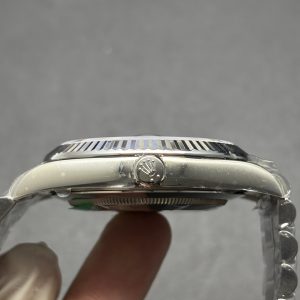 Rolex Day-Date Fake Cao Cấp Mặt Đen Máy Calibre 3255 Dây Đeo President Nhà Máy RC 40mm (2)