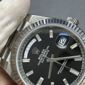 Rolex Day-Date Fake Cao Cấp Mặt Đen Máy Calibre 3255 Dây Đeo President Nhà Máy RC 40mm (2)
