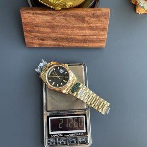 Rolex Day-Date Fake Cao Cấp Mặt Đen Nặng 210 Gram Màu Vàng Vàng Nhà Máy RC 40mm (2)